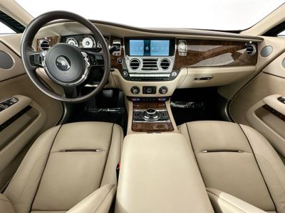 2015 Rolls-Royce Wraith — interior view