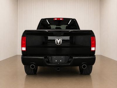 2017 RAM 1500 — detail view