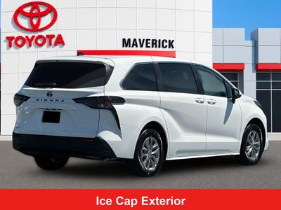 2026 Toyota Sienna — detail view