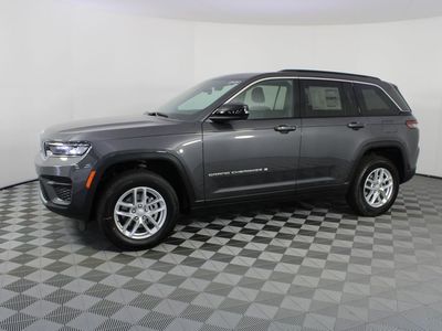 2026 Jeep Grand Cherokee — side profile view