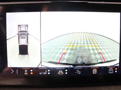 2024 GMC Sierra 1500 — interior view