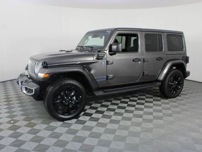 2025 Jeep Wrangler — side profile view