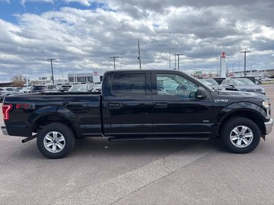 2017 Ford F-150 — interior view