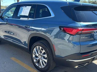 2025 Buick Enclave — detail view