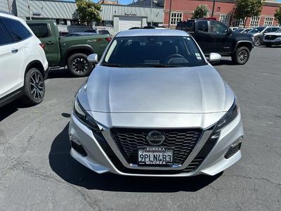 2022 Nissan Altima — side profile view