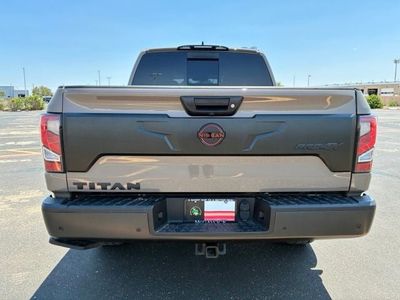 2024 Nissan Titan — detail view