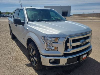 2017 Ford F-150 — interior view