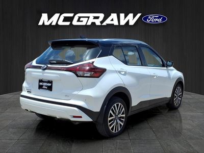 2022 Nissan Kicks — detail view