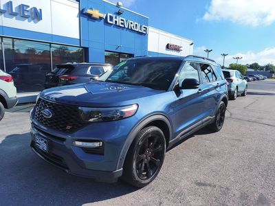 2020 Ford Explorer — rear three-quarter view