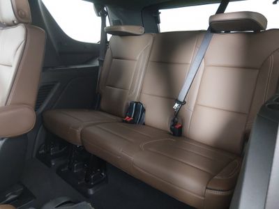 2025 Chevrolet Tahoe - Photo 17