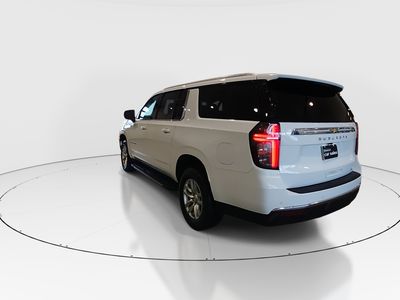 2024 Chevrolet Suburban - Photo 4