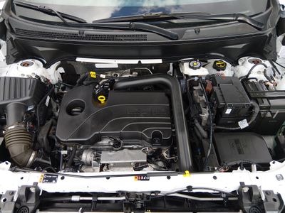 2024 Chevrolet Equinox — photo 9 view