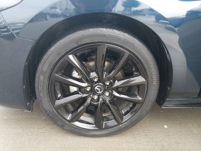 2025 Mazda Mazda3 Hatchback - Photo 10