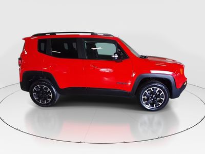 2023 Jeep Renegade — photo 8 view