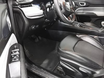 2024 Jeep Compass - Photo 13