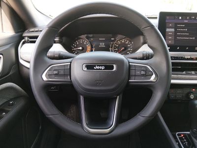 2024 Jeep Compass - Photo 12