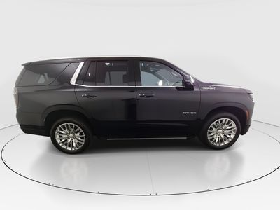 2025 Chevrolet Tahoe — photo 8 view