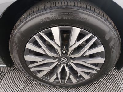 2024 Nissan Altima - Photo 10