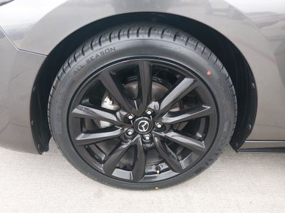 2025 Mazda Mazda3 Hatchback - Photo 10