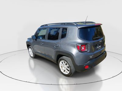 2022 Jeep Renegade - Photo 4