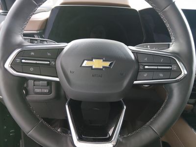 2025 Chevrolet Tahoe — photo 12 view