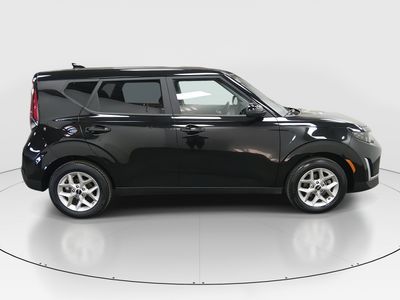 2025 Kia Soul — photo 8 view