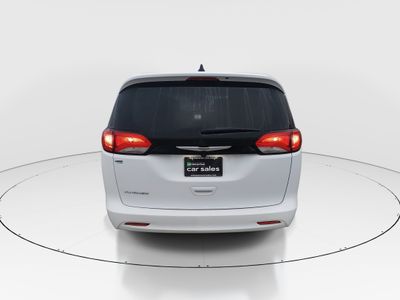 2023 Chrysler Voyager - Photo 6