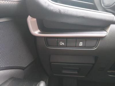 2025 Mazda Mazda3 Hatchback - Photo 13