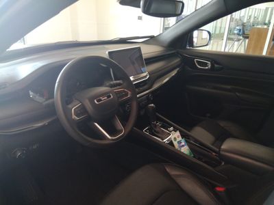 2023 Jeep Compass - Photo 9