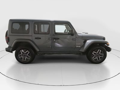 2024 Jeep Wrangler - Photo 8