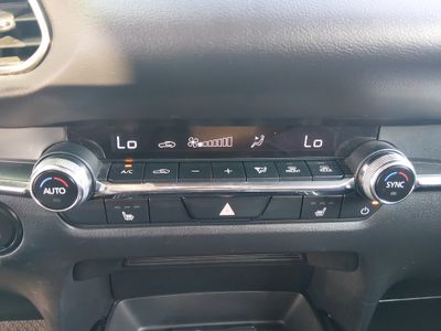 2024 Mazda CX-30 - Photo 18