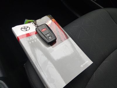 2024 Toyota RAV4 - Photo 20