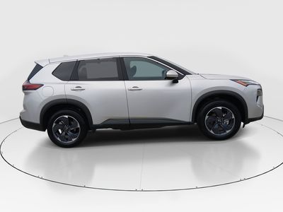 2024 Nissan Rogue - Photo 8