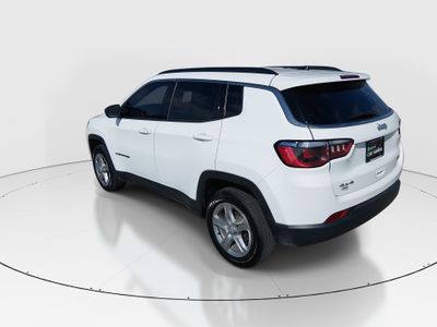 2024 Jeep Compass - Photo 4