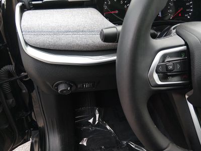 2024 Jeep Compass - Photo 12