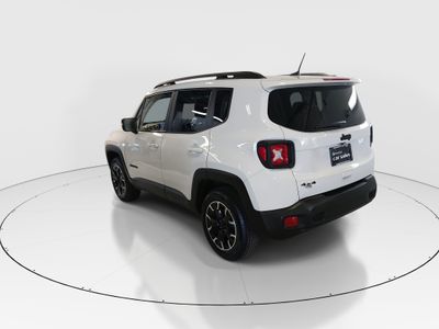 2023 Jeep Renegade - Photo 4