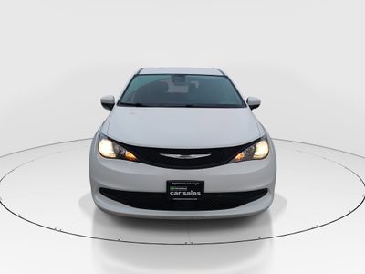 2023 Chrysler Voyager - Photo 3