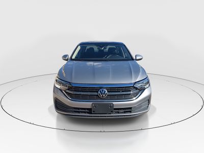 2024 Volkswagen Jetta - Photo 3