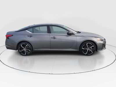 2024 Nissan Altima - Photo 8