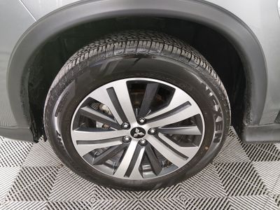2025 Mitsubishi Outlander Sport - Photo 10