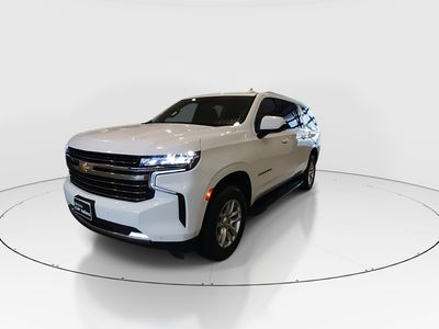 2024 Chevrolet Suburban - Photo 2