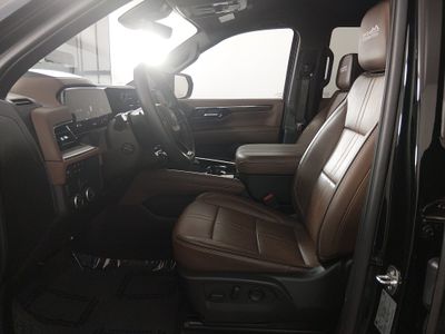 2025 Chevrolet Tahoe - Photo 21