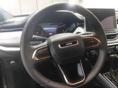 2024 Jeep Compass - Photo 12