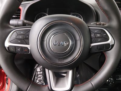 2023 Jeep Renegade - Photo 12