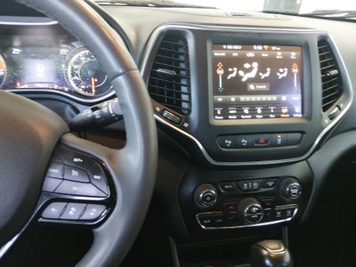 2023 Jeep Cherokee - Photo 21