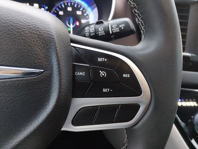 2023 Chrysler Voyager - Photo 12