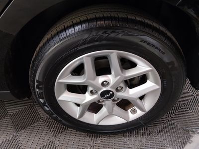 2025 Kia Soul — photo 10 view