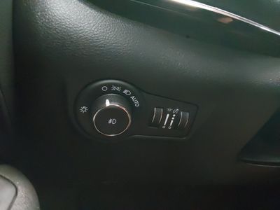 2024 Jeep Compass - Photo 13