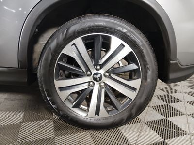 2025 Mitsubishi Outlander Sport — photo 10 view