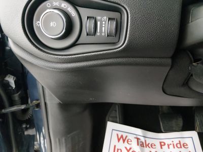 2023 Jeep Renegade - Photo 13
